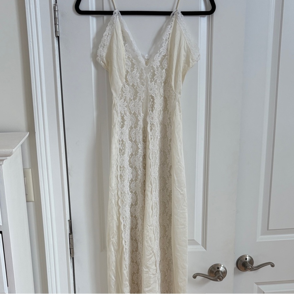 Vintage Lace Trim Cream Slip Dress with Spaghetti Straps